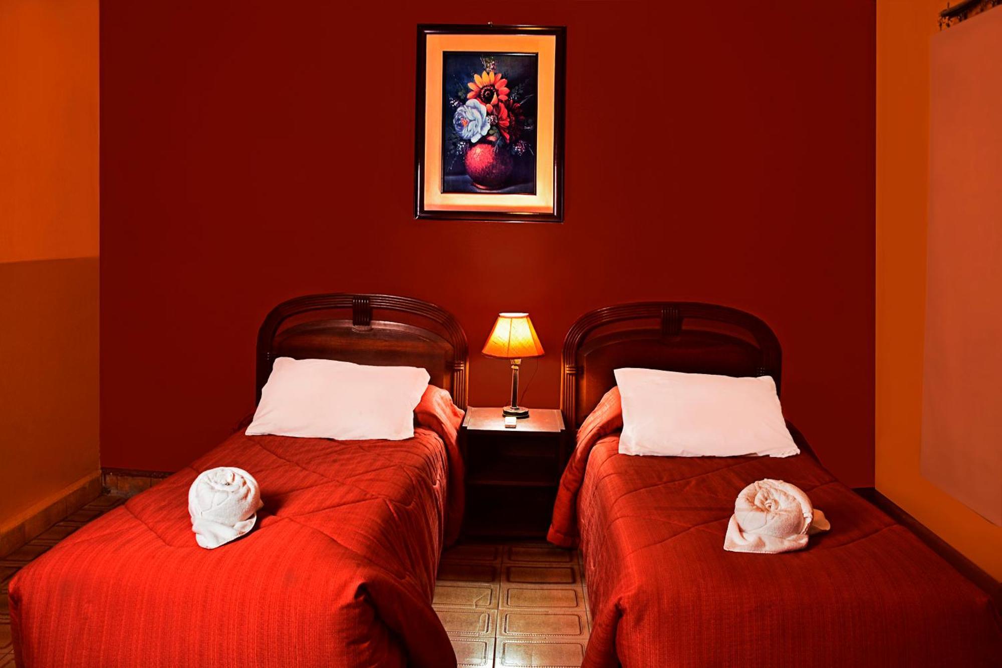 Cesar'S Tropical Hotel 图纳里镇 外观 照片